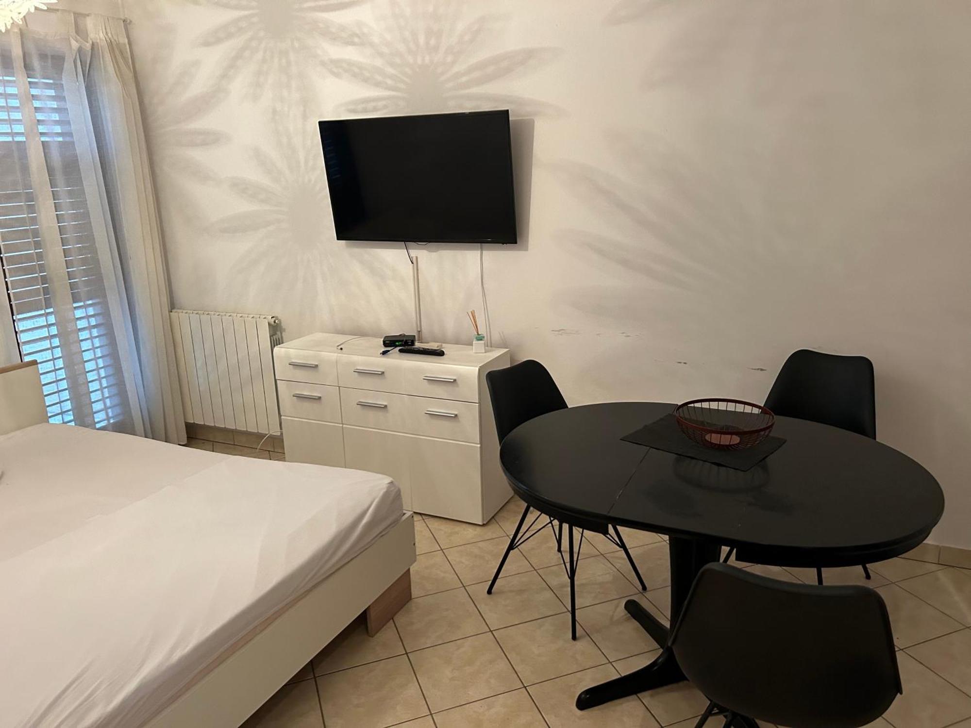 Soba Apartment Баньоле Екстериор снимка